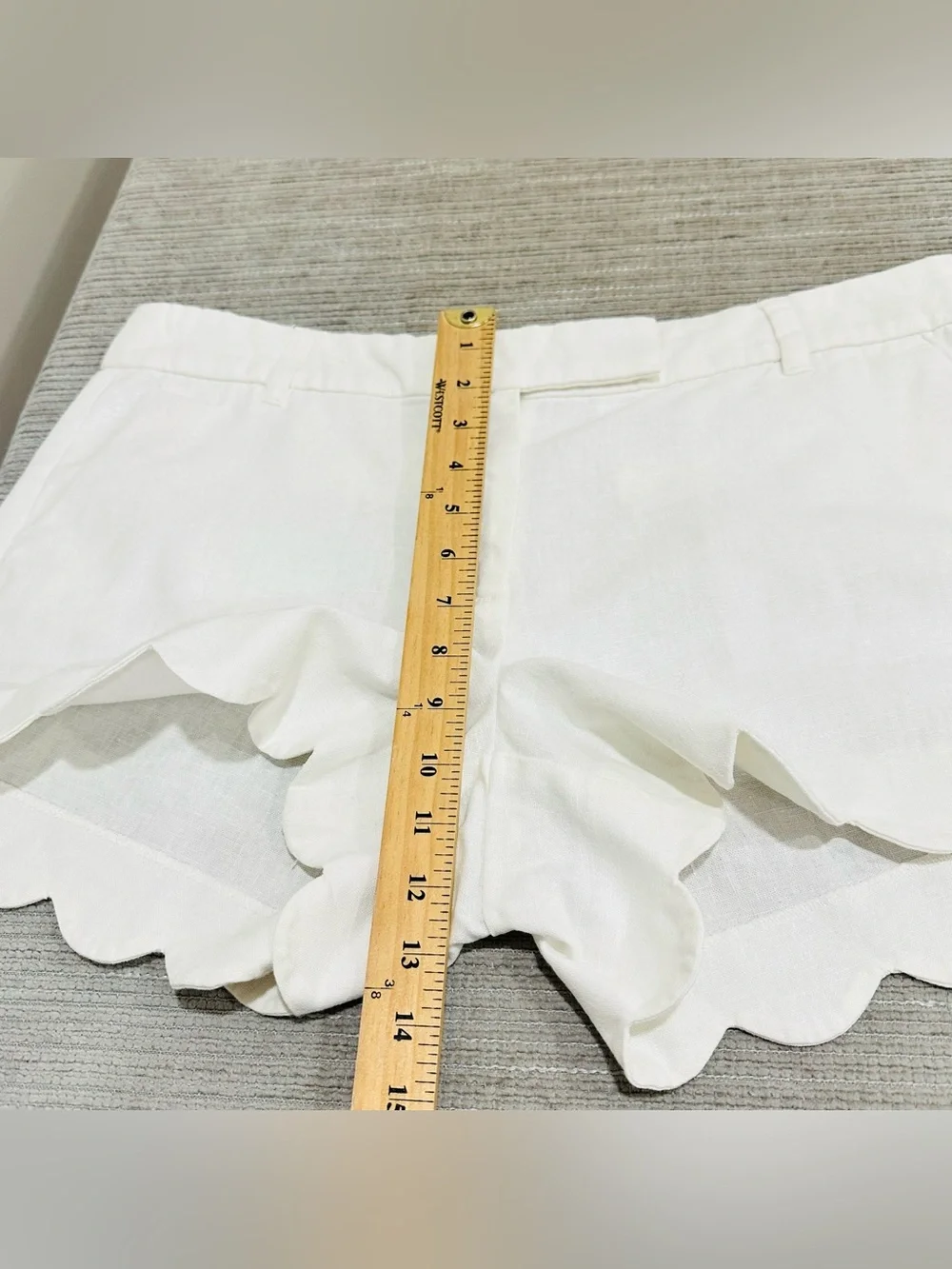 J Crew Women’s Linen Cotton Shorts Scalloped Hem White Pockets Sz 12 Resort